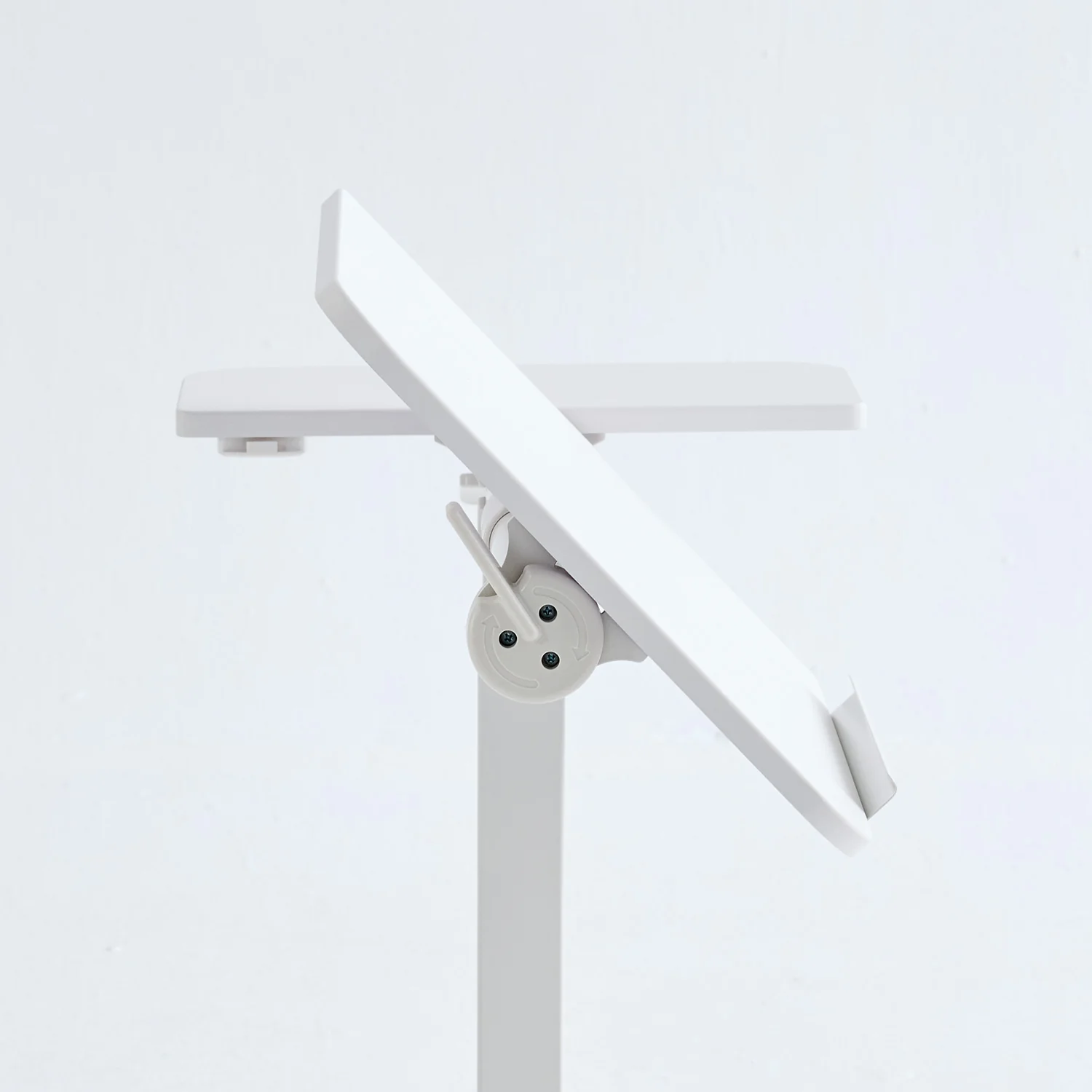 MUSSO AnyDesk D5 Flippable Mobile Standing Desk - Image 13